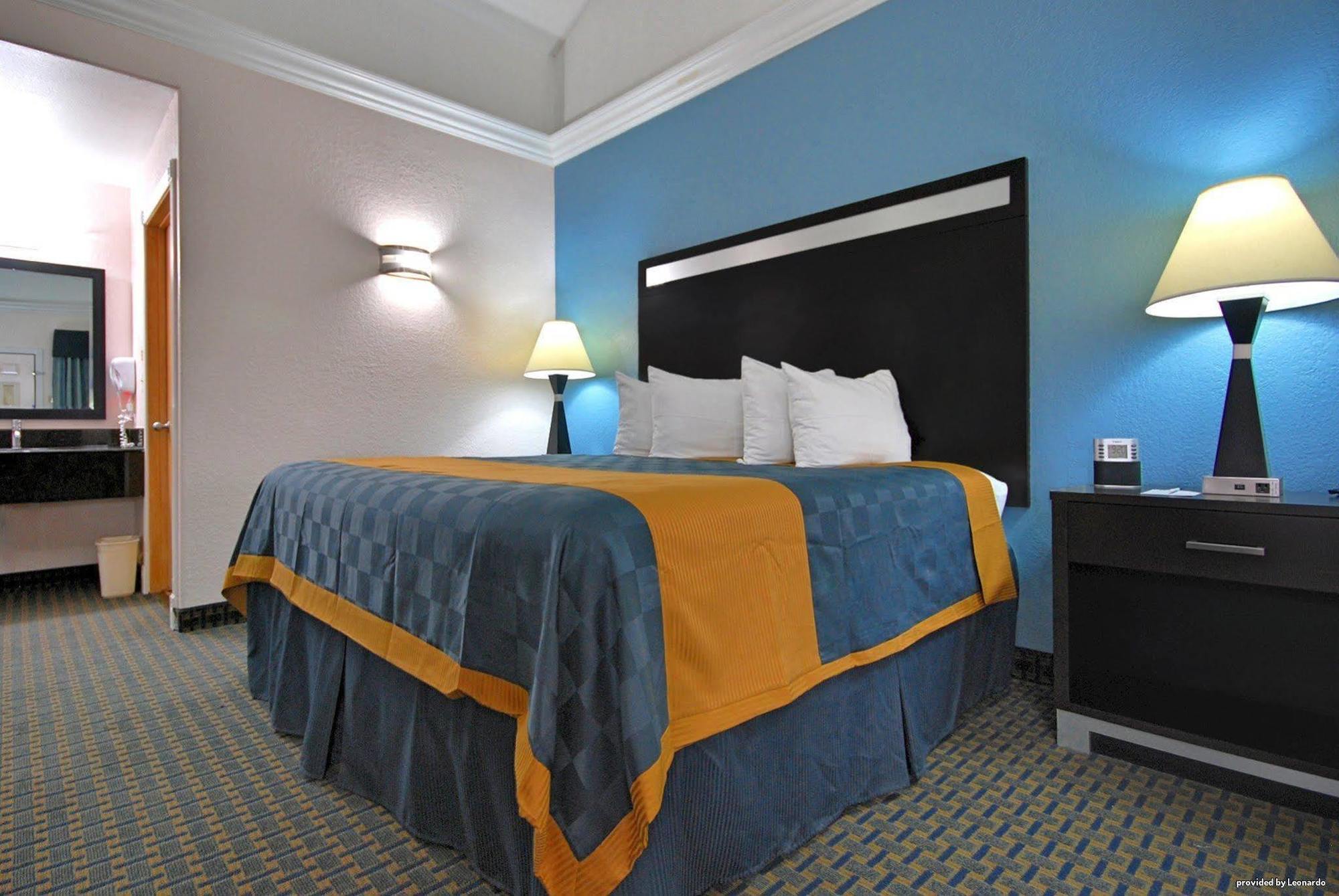 Americas Best Value Inn Sinton Екстериор снимка