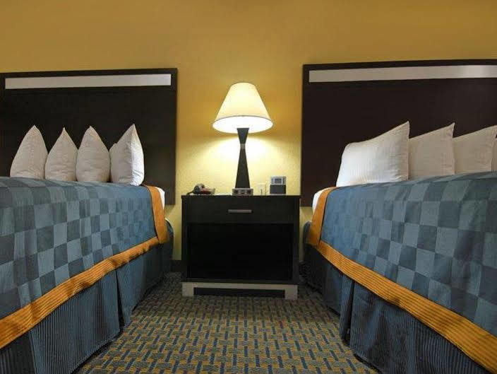 Americas Best Value Inn Sinton Екстериор снимка