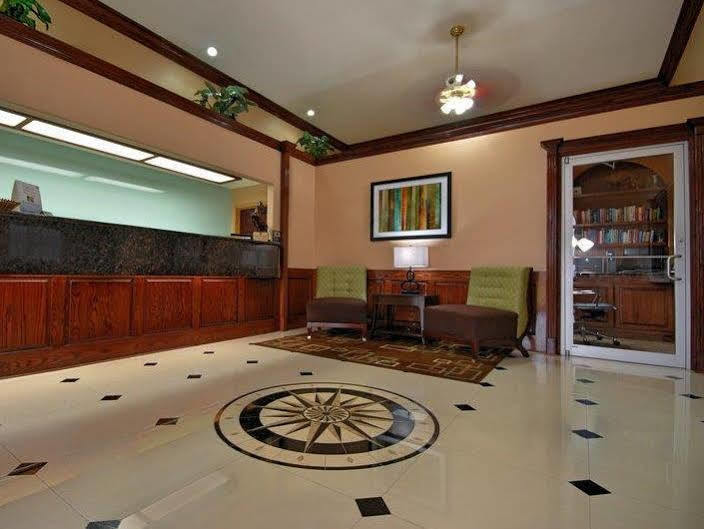 Americas Best Value Inn Sinton Екстериор снимка