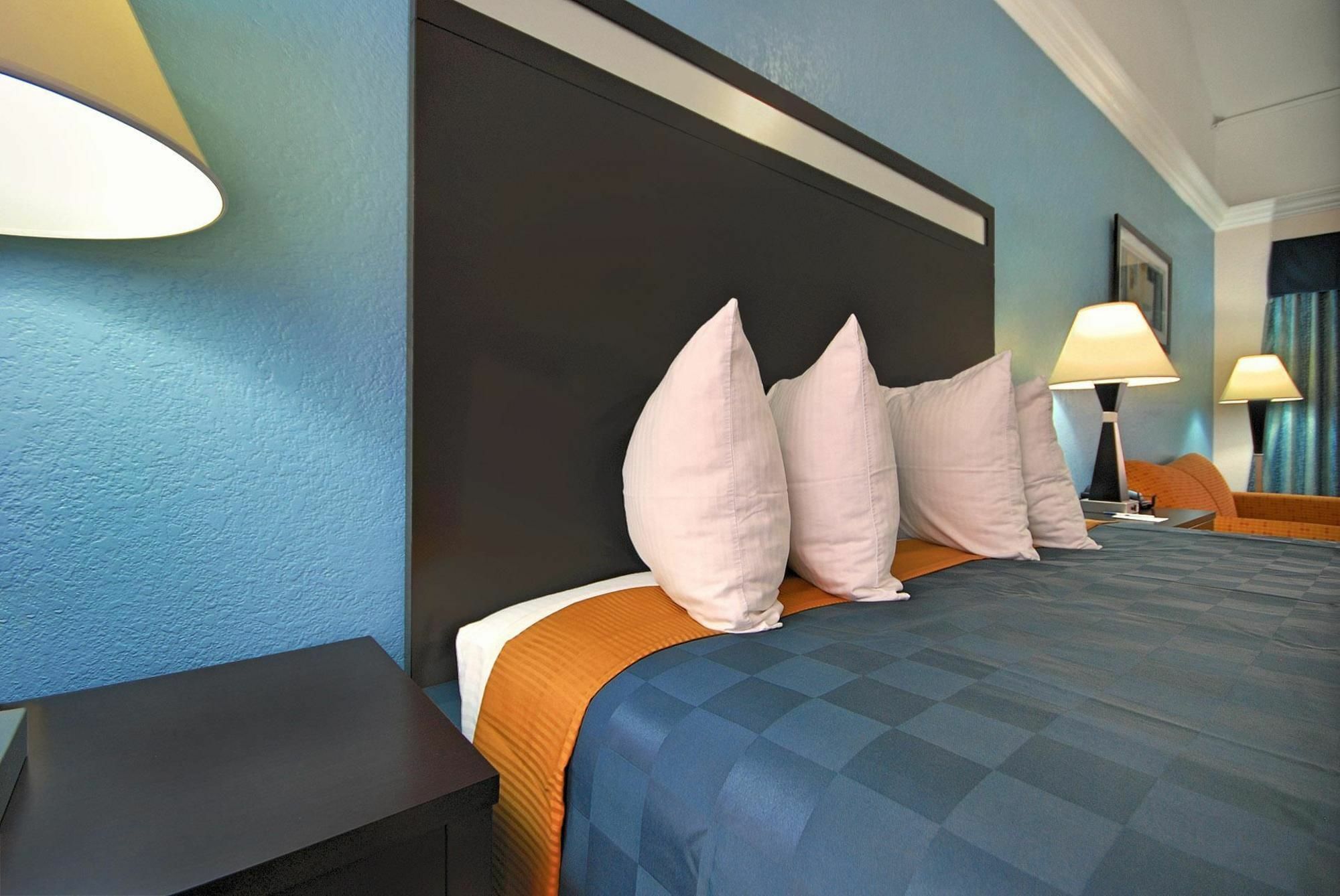 Americas Best Value Inn Sinton Екстериор снимка